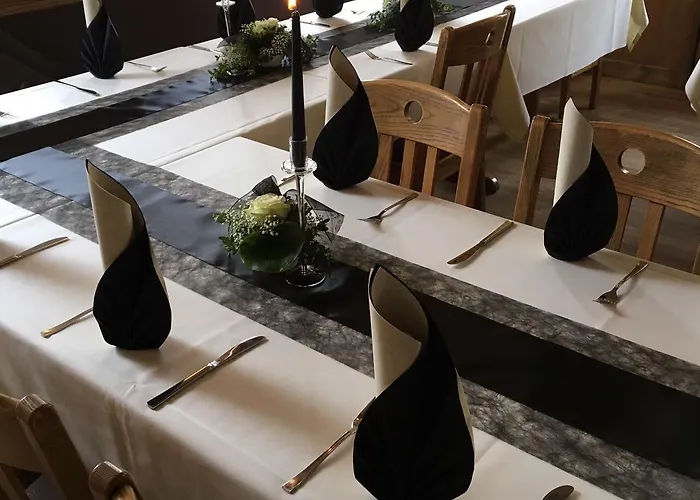 بيت ريفي Landgasthof Zum Baren